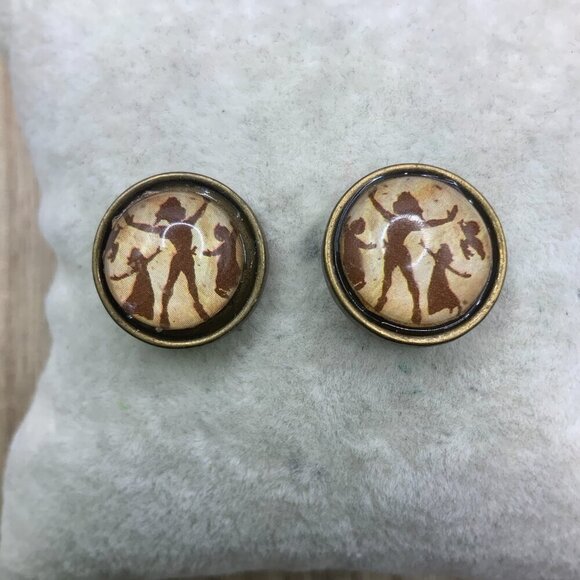 Disney Silhouette Peter Pan Flying Stud Earrings - Picture 2 of 8